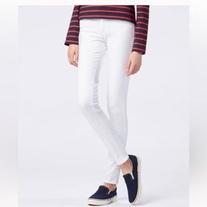 Uniqlo White Ultra Stretch Jeans in Size Small